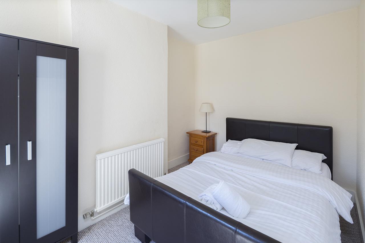 Stylish Modern By Kasar Stays Gillingham  Exterior photo